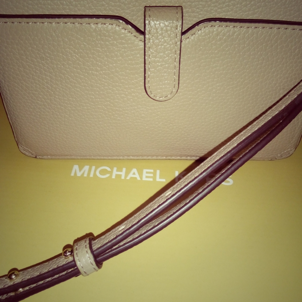 Bag - Picture 3 of 5